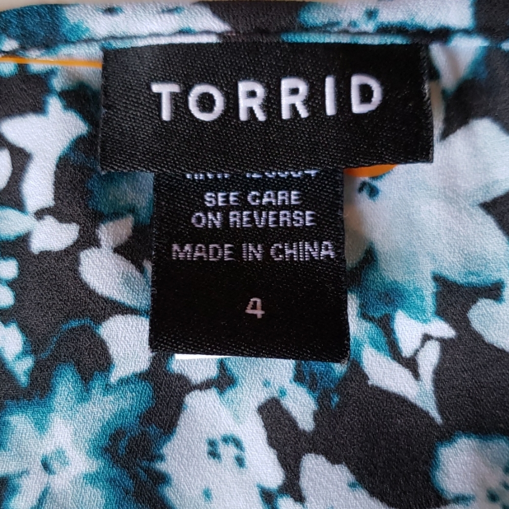 Torrid Top - Picture 4 of 8